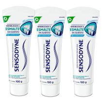 Kit 3 Creme Dental Sensodyne Sensibilidade e Esmalte Menta Refrescante 100g Kit 3 Creme Dental Sensodyne Sensibilidade e Esmalte Menta Refrescante 100g