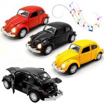 Kit 3 Fusquinhas de Metal 1:32 Abre Portas Capô Tampa do Motor com Som e Farol Kit 3 Fusquinhas de Metal 1:32 Abre Portas Capô Tampa do Motor com Som e Farol