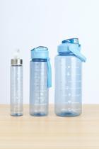 Kit 3 Garrafas com Frases Motivacionais Tamanhos 2L, 750ml e 300ml 4 Cores Estilosas para Seu Dia Exclusividade By Bataier Kit 3 Garrafas com Frases Motivacionais Tamanhos 2L, 750ml e 300ml 4 Cores Estilosas para Seu Dia Exclusividade By Bataier