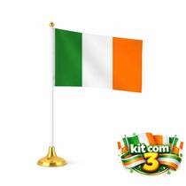 Kit 3 Mini Bandeiras da Irlanda 30cm com Base e Haste para Mesa Eventos Kit 3 Mini Bandeiras da Irlanda 30cm com Base e Haste para Mesa Eventos