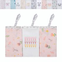 Kit 3 Paninhos de Boca Com Bordado 38x38cm Com Prendedor Para Chupetas Varias Estampas - Papi Baby