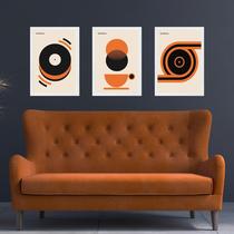 Kit 3 Quadros Bauhaus Laranja - Café e Música 45x34cm - com vidro Kit 3 Quadros Bauhaus Laranja - Café e Música 45x34cm - com vidro