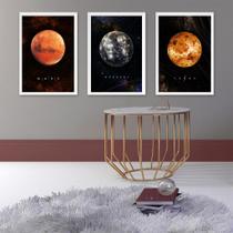 Kit 3 Quadros Decorativos Planetas 45x34cm - com vidro Kit 3 Quadros Decorativos Planetas 45x34cm - com vidro