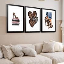 Kit 3 Quadros Grandes Grifes 60x48cm Kit 3 Quadros Grandes Grifes 60x48cm