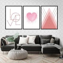 Kit 3 Quadros Love - Coração Rosa 24x18cm - com vidro Kit 3 Quadros Love - Coração Rosa 24x18cm - com vidro