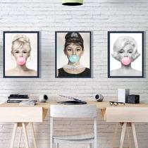 Kit 3 Quadros Marilyn, Audrey e Bridgit chiclete 45x34cm Kit 3 Quadros Marilyn, Audrey e Bridgit chiclete 45x34cm