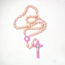 Kit 3 Terços São Bento cruz douradas religioso medalha crucifixo devocional portátil