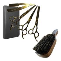 Kit 3 Tesouras Barbeiro Profissionais + Escovinha Disfarce Degradê Ref.30229 Kit 3 Tesouras Barbeiro Profissionais + Escovinha Disfarce Degradê Ref.30229