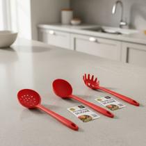 Kit 3 Utensílios Silicone Concha Pegador Massas Escumadeira para feijão, sopa, fritura, panela, alta temperatura Cor Vermelho
