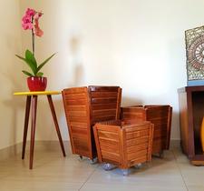 Kit 3 Vasos Cachepot de Madeira com Rodas para Plantas