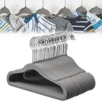 Kit 30 Cabides Veludo Infantil Slim Antideslizante Ultra Fino