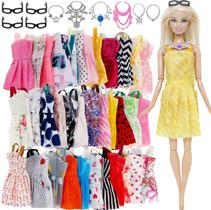 Kit 32 Peças, Roupas e Acessórios para Bonecas Barbie e outros modelo de 25 a 30cm estilo Barbies Magrelas - Import