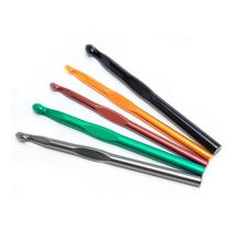 Kit 4 Agulhas de Crochê Alumínio Coloridas Kit 4 Agulhas de Crochê Alumínio Coloridas