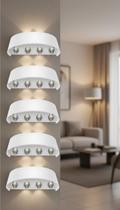 Kit 4 Arandelas Meia Lua LED 8W Bivolt Branco Kit 4 Arandelas Meia Lua LED 8W Bivolt Branco