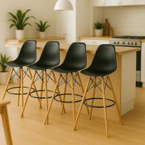 Kit 4 Cadeiras Banquetas Alta Com Encosto Para Cozinha Americana Bar Balcão Bancada Bistro Area Goumert Fixa Charles Eames Eiffel Base Madeira