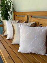 Kit 4 Capa de Almofadas Decorativas Super Luxo Bordadas 43cm x 43cm para Sofá, Cama e Poltrona