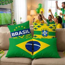 Kit 4 Capas de Almofada Brasil Copa Bandeira CBF 45x45cm Microfibra Decorativa Torcida Verde Amarela