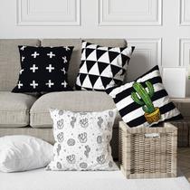 Kit 4 Capas De Almofadas Decorativas Cacto Branco e Preto Formas