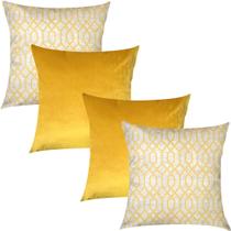 Kit 4 Capas de Almofadas Geométrico e Liso Amarelo Sued Premium 45x45cm Kit 4 Capas de Almofadas Geométrico e Liso Amarelo Sued Premium 45x45cm