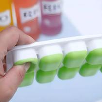 Kit 4 Formas Gelo Silicone 14 Cubos Tampa Com Fundo Flexível