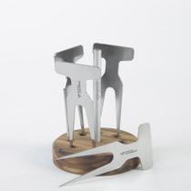 kit 4 Garfos Petiscos Carne Inox + Base Madeira Teca kit 4 Garfos Petiscos Carne Inox + Base Madeira Teca