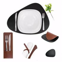 Kit 4 Jogos Americanos de Mesa Posta 4 Lugares com Porta Talheres em material sintético - Design Modern Kit 4 Jogos Americanos de Mesa Posta 4 Lugares com Porta Talheres em material sintético - Design Modern