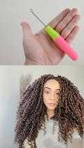 Kit 4 Pacotes Cabelo Dread Crochet Braid + Agulha Kit 4 Pacotes Cabelo Dread Crochet Braid + Agulha
