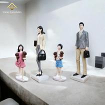 Kit 4 Peças Família Profissões Homem Mulher Enfeite Escritório Colorido VARIAS VARIEDADES Kit 4 Peças Família Profissões Homem Mulher Enfeite Escritório Colorido VARIAS VARIEDADES