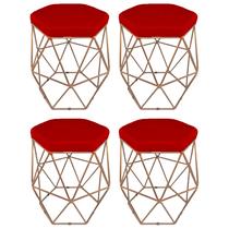 Kit 4 puff decorativos para sala hexagonal aramado base bronze suede vermelho - clique e decore