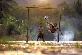 Kit 4 Quebra-cabeças cognitivos para idosos e crianças - Futebol arte Kit 4 Quebra-cabeças cognitivos para idosos e crianças - Futebol arte