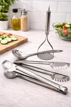Kit 4 Utensílios de Cozinha- 2 Pegadores,1 Concha e 1 Amassador de Batatas em Inox Kit 4 Utensílios de Cozinha- 2 Pegadores,1 Concha e 1 Amassador de Batatas em Inox