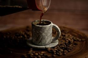 Kit 4 Xícaras de Pedra Sabão cafezinho 50 ml com pires