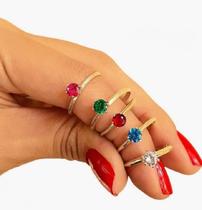 Kit 5 Anéis Solitários Femininos Banhados a Ouro 18K com Pedras de Zircônia Coloridas Elegantes e Delicados Kit 5 Anéis Solitários Femininos Banhados a Ouro 18K com Pedras de Zircônia Coloridas Elegantes e Delicados