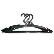 Kit 5 Cabides Plástico Preto Reforçado 40cm com Cava Lateral Kit 5 Cabides Plástico Preto Reforçado 40cm com Cava Lateral