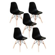 Kit 5 Cadeiras Charles Eames Eiffel Cozinha Base Madeira Dkr Pretas Kit 5 Cadeiras Charles Eames Eiffel Cozinha Base Madeira Dkr Pretas
