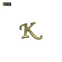 Kit 5 Letras do Alfabeto Apliques 2,22 X 2,56cm Zamac Dourado