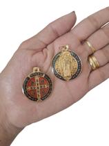 Kit 5 Medalhas De São Bento Dourada Resinada 3 Cm Kit 5 Medalhas De São Bento Dourada Resinada 3 Cm