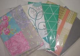 kit 5 pares de fronhas com ziper tecido 200 fios macio lindas cores e estampas sortidas em pares