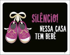 Kit 5 Placas Silêncio Nessa Casa Bebê Rosa 36X46