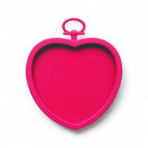 Kit 5 Porta Retratos Moldura Coração - 6 x 7 cm Kit 5 Porta Retratos Moldura Coração - 6 x 7 cm