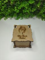 Kit 50 caixinhas em mdf 5cm x 6,5cm x 6,5cm personalizado a laser dia das mulheres