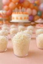 Kit 50 Copos Acrílico Glitter 25ml Docinhos Festa Decoração Kit 50 Copos Acrílico Glitter 25ml Docinhos Festa Decoração