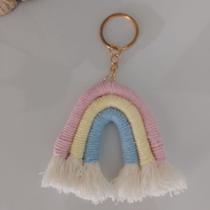 Kit 50 unid chaveiro em Macramé - Arco íris