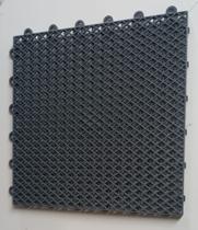 Kit 50unid Piso Estrado Modular Plástico 30 x 30 cm para Áreas Indoor e Outdoor Kit 50unid Piso Estrado Modular Plástico 30 x 30 cm para Áreas Indoor e Outdoor