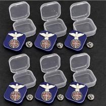 Kit 6 Broche Botton Espirito Santo Com Caixinha + Medalha São Bento Kit 6 Broche Botton Espirito Santo Com Caixinha + Medalha São Bento