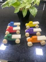 Kit 6 carrinhos de madeira, feita de pinus, brinquedo pedagógico