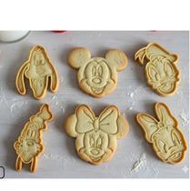 Kit 6 Cortador Biscoito Turma Mickey Minnie 5CM Linha Premium