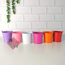 Kit 6 Mini Baldes de Alumínio Colorido C/ Alça - Decoração Kit 6 Mini Baldes de Alumínio Colorido C/ Alça - Decoração