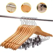 Kit 6x Cabides De Madeira Com Presilha Verniz Marfim Roupa Kit 6x Cabides De Madeira Com Presilha Verniz Marfim Roupa