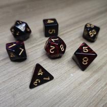 Kit 7 dados rpg de mesa papel meclada preta vinho d4 d6 d8 d10 d12 d20 d100 d% compativel d&d tormenta Kit 7 dados rpg de mesa papel meclada preta vinho d4 d6 d8 d10 d12 d20 d100 d% compativel d&d tormenta